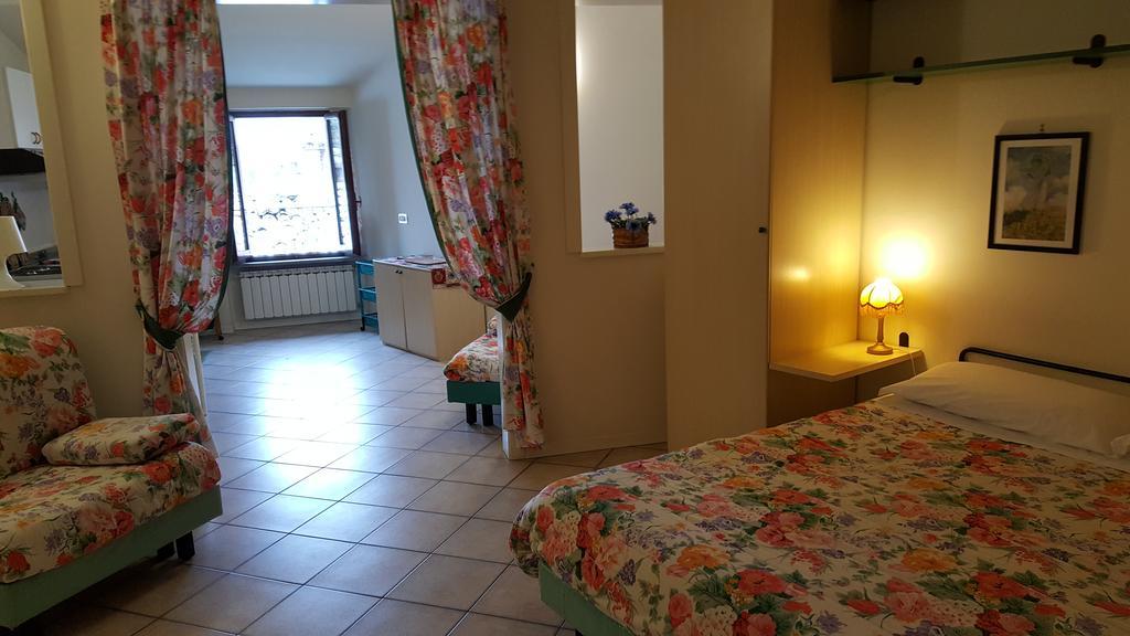 Residence Di Via Perugina 22 Gubbio Eksteriør billede