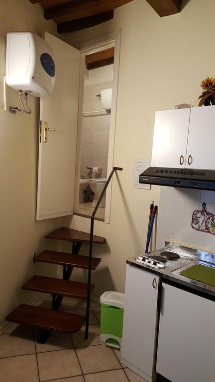 Residence Di Via Perugina 22 Gubbio Eksteriør billede