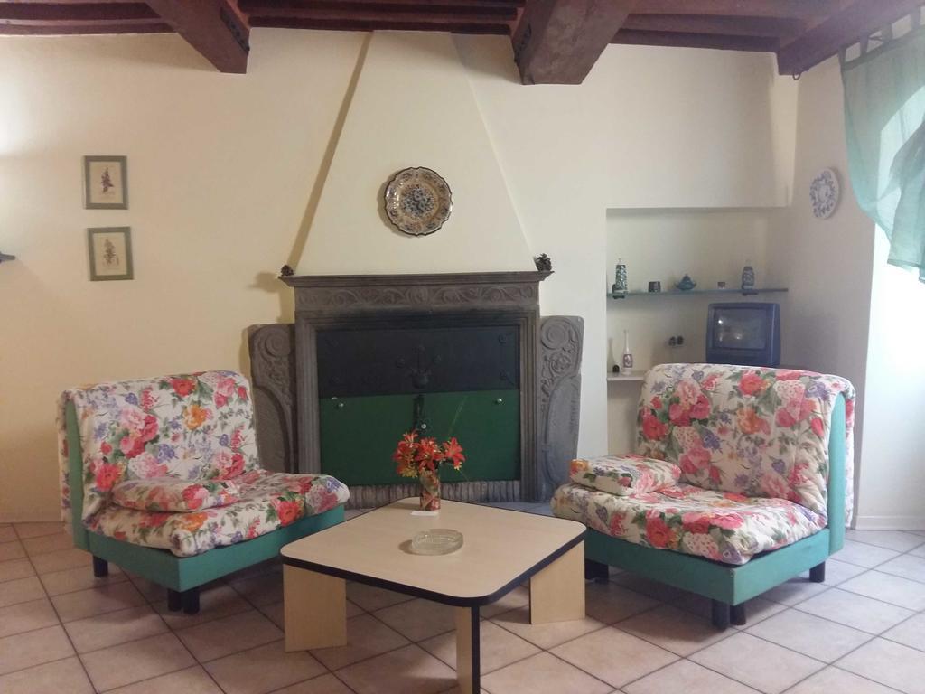 Residence Di Via Perugina 22 Gubbio Eksteriør billede