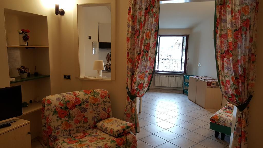Residence Di Via Perugina 22 Gubbio Eksteriør billede