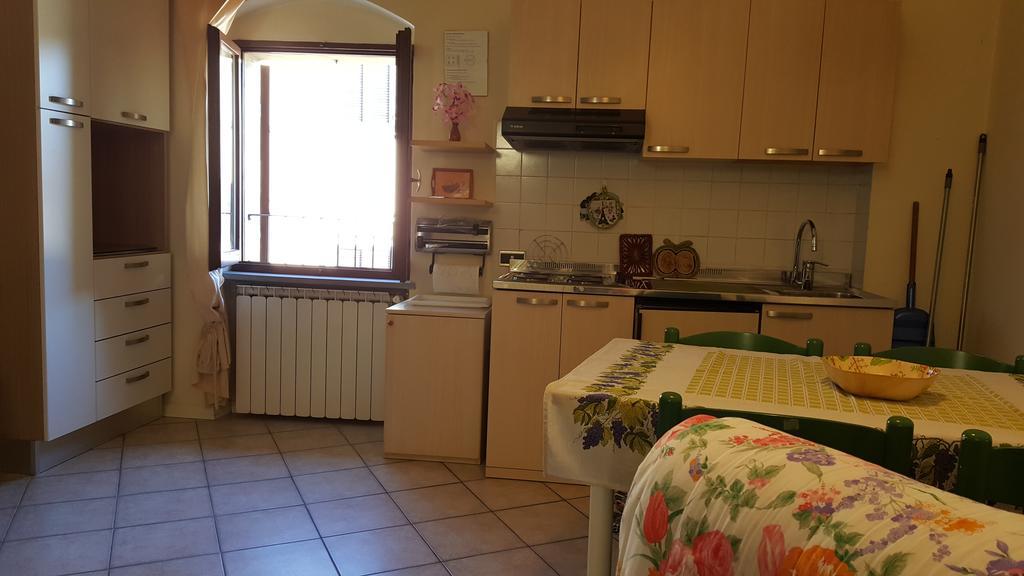 Residence Di Via Perugina 22 Gubbio Eksteriør billede